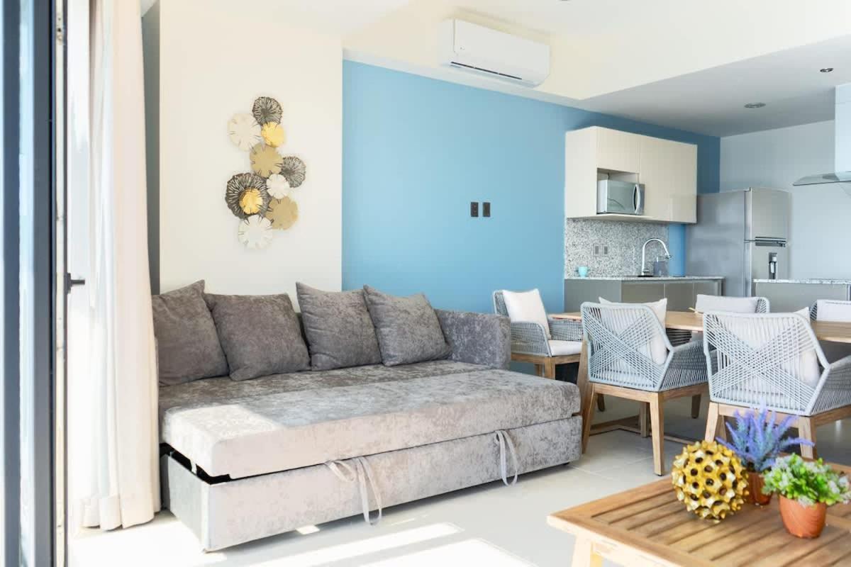 Apartamento De Lujo Frente Al Mar En El Malecon - Alt 804 *