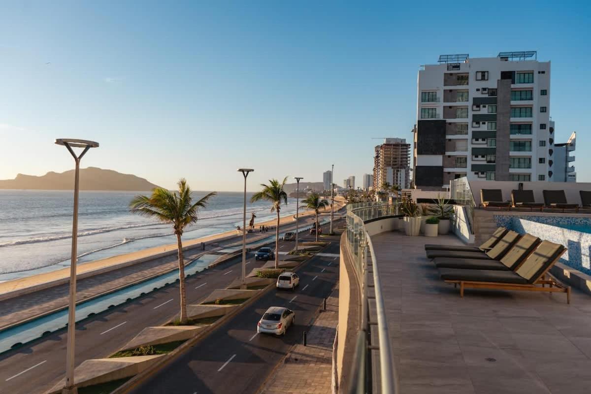 De Lujo Frente Al Mar En El Malecon - Alt 804