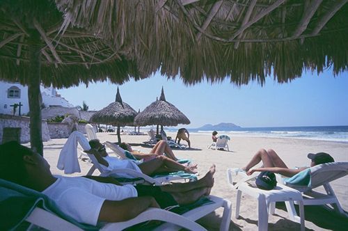 Costa Bonita Resort