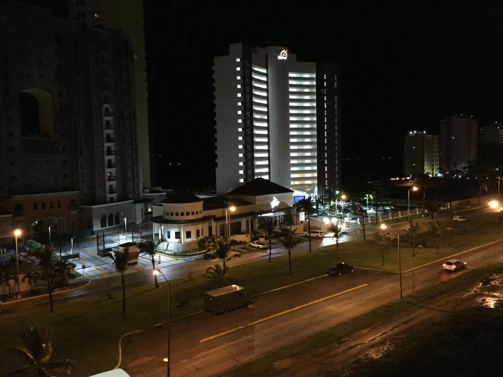 Playa Y Alberca En Zona Marina Apartment Mazatlan