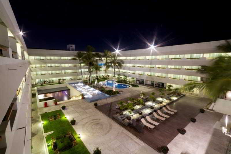 Hotel Emporio