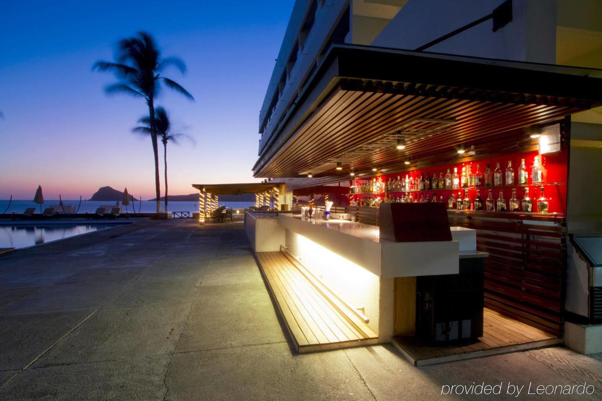 Emporio Hotel 4*