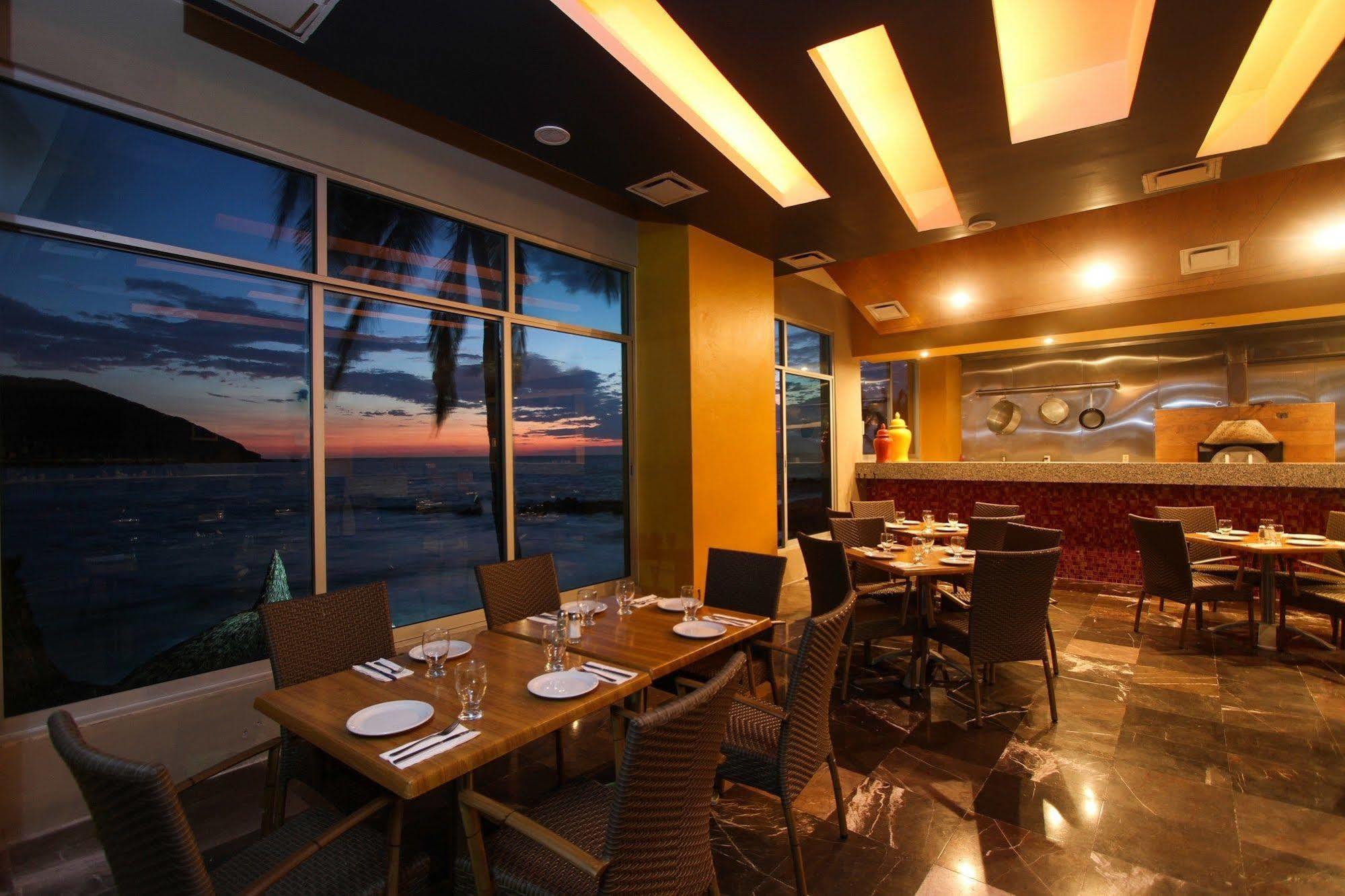 Oceano Palace Hotel Mazatlán