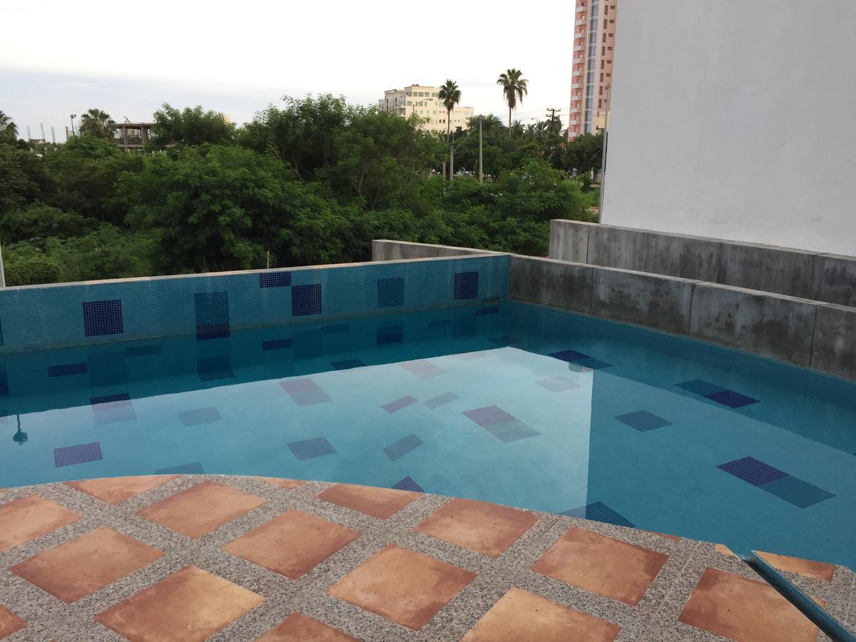 Playa Y Alberca En Zona Marina Apartment Mazatlan