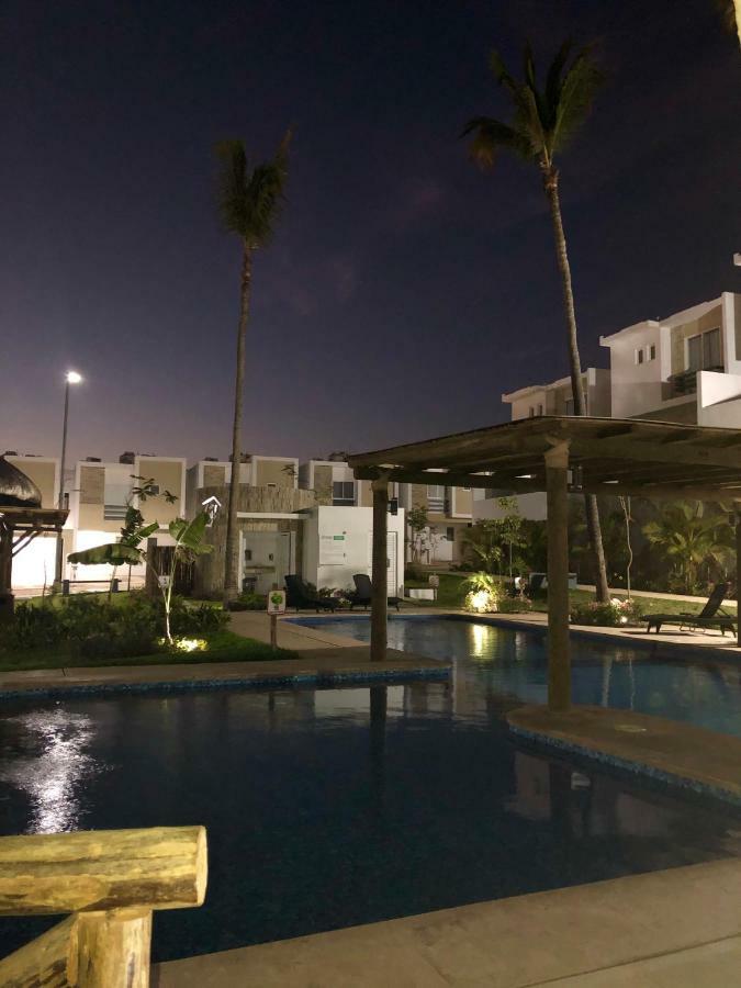 Casa En Privada Frente A La Playa Con Alberca! Holiday home Mazatlan