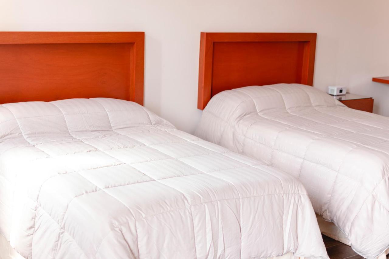 Hotel La Lola &