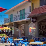 Departamento a Pie de Playa a Unos Pasos de Malecón - H2