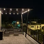 Departamento con jacuzzi en zona dorada