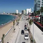 Departamento El Tesoro #1 - Azul Turquesa - 3 Min Malecon