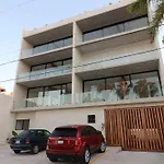 Brand New Apt - Pool In Terrace - Beach 1 Minute!