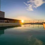 Brand New Apt - Pool In Terrace - Beach 1 Minute!
