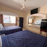 Hotel Oasis