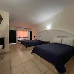 Hotel Oasis