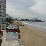 Frente Al Mar Hermoso Condominio Familiar