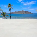 Courtyard By Marriott Mazatlan Beach Resort