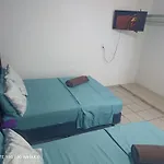 Casa Sencilla, Primer Piso Bien Ubicada