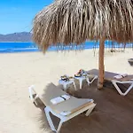 Courtyard By Marriott Mazatlan Beach Resort