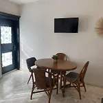 Ecosuite 2, Near The Beach And Shared Terrace.