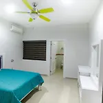 Central Residence Pool & Jacuzzi 4 Br