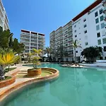A 2 Min De La Playa , Vista Al Canal By G P S Rentas