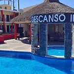 El Descanso Inn