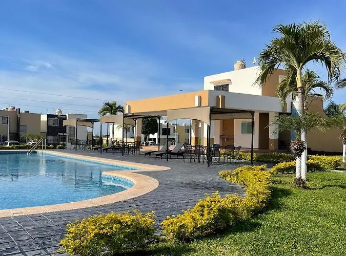 Casa En Renta Vacacional En Real Del Valle