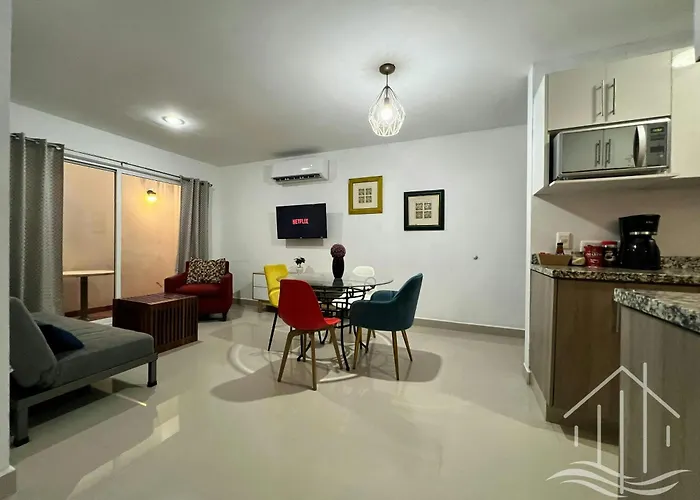 Promo-Sleeps 6-Walk To Beach & Mazagua Park-Pool-Gated