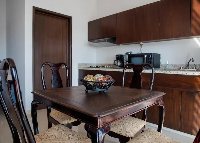 2Br/2Ba Condo 1 Block To Ocean! - Unit 7