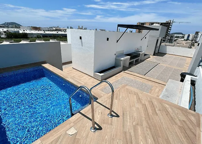 Residencial A 5 Min. De Plaza Comercial