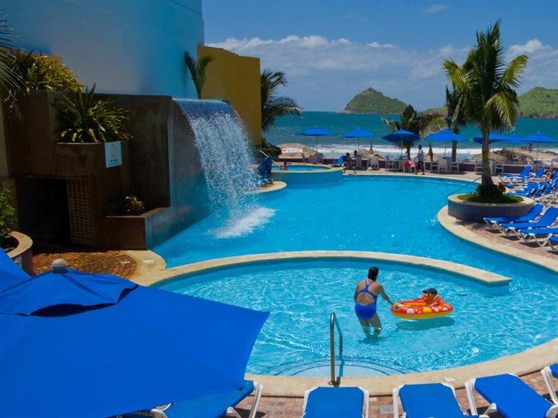 Flores Resort Mazatlan