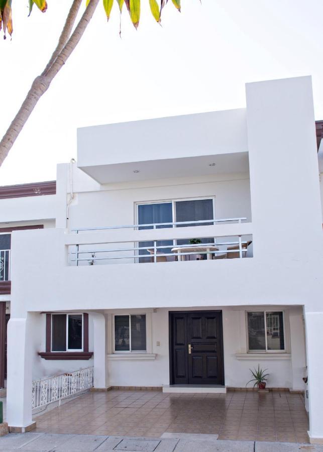 Casa Vacacional A 5 Min De La Playa, 12 O Más Personas Сasa de vacaciones