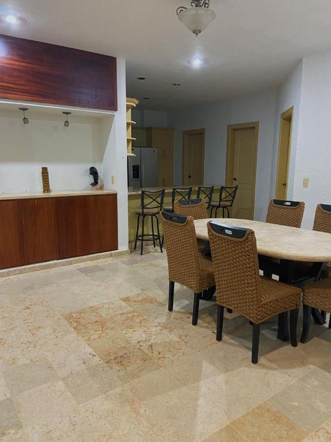 Cerritos Tomini 97a Apartment