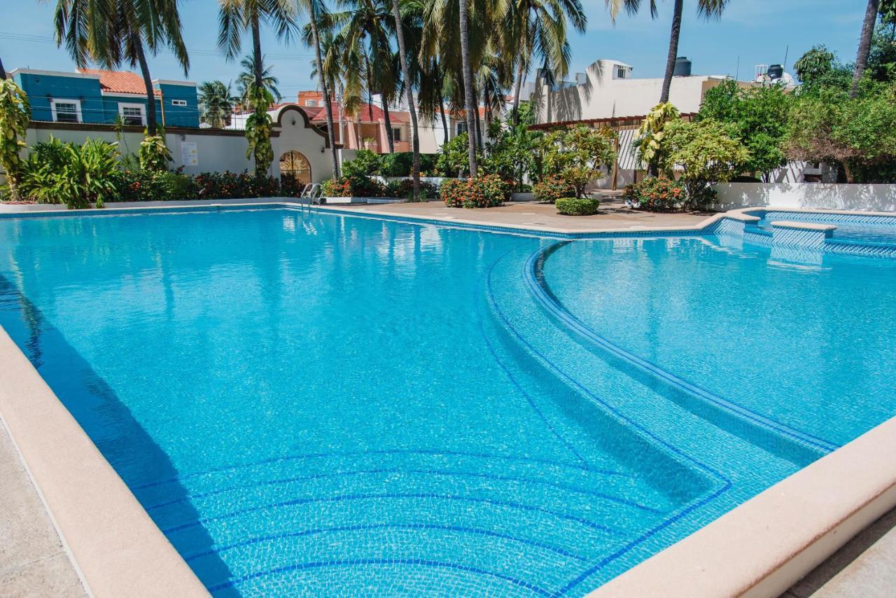 Hacienda Del Sol Guest house *