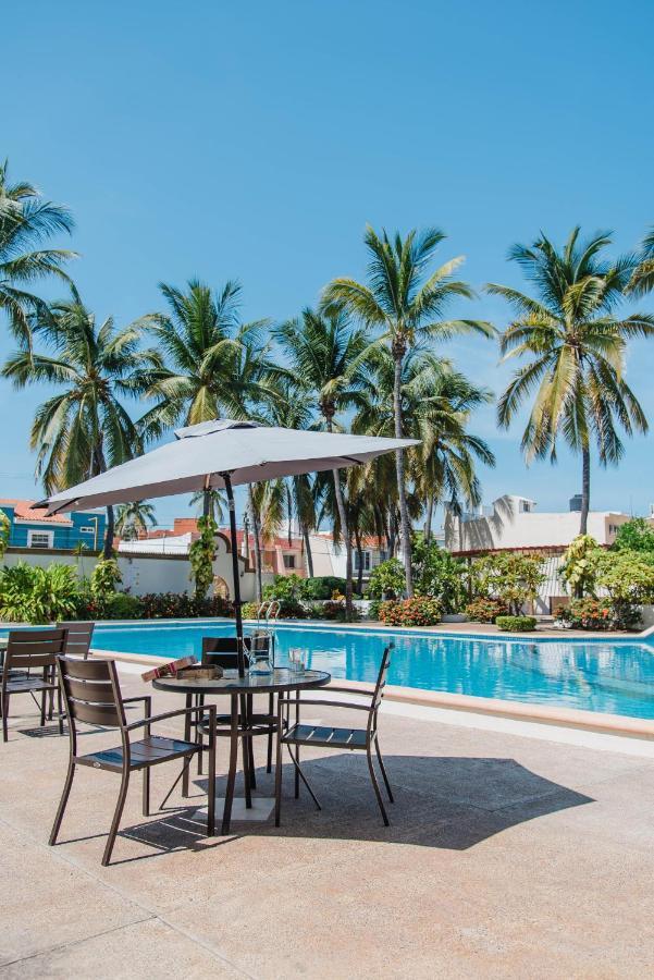 Hacienda Del Sol Guest house