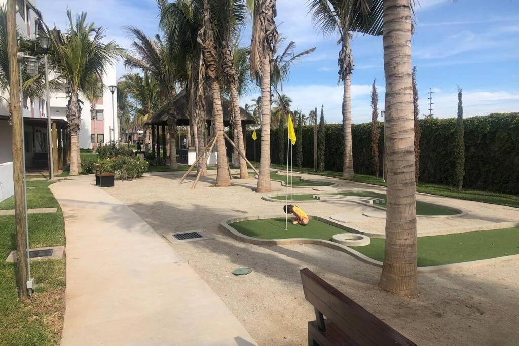 Departamento En Planta Baja Con Terraza Mazatlan