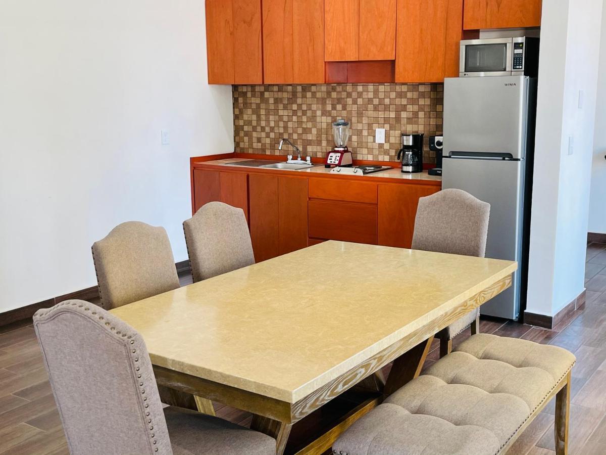Hotel La Lola Hotel&suites 3*