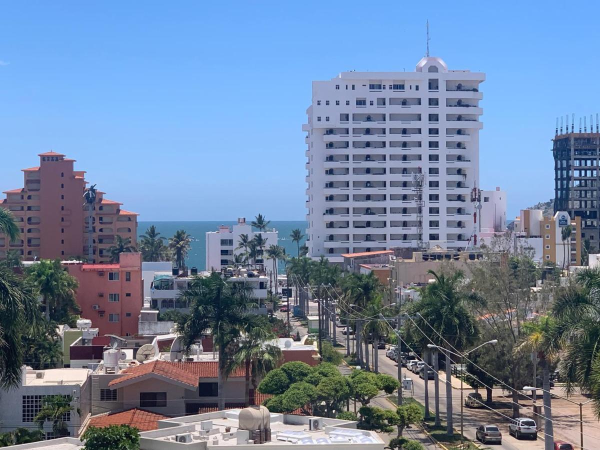 Departamento Con Jacuzzi En Zona Dorada Apartamento