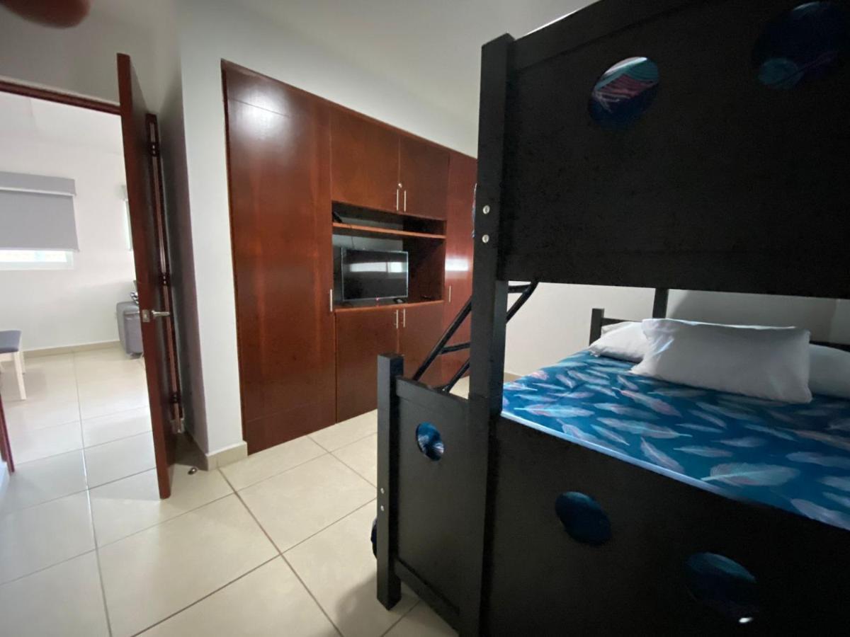 Costa Veleros Marina 03 *