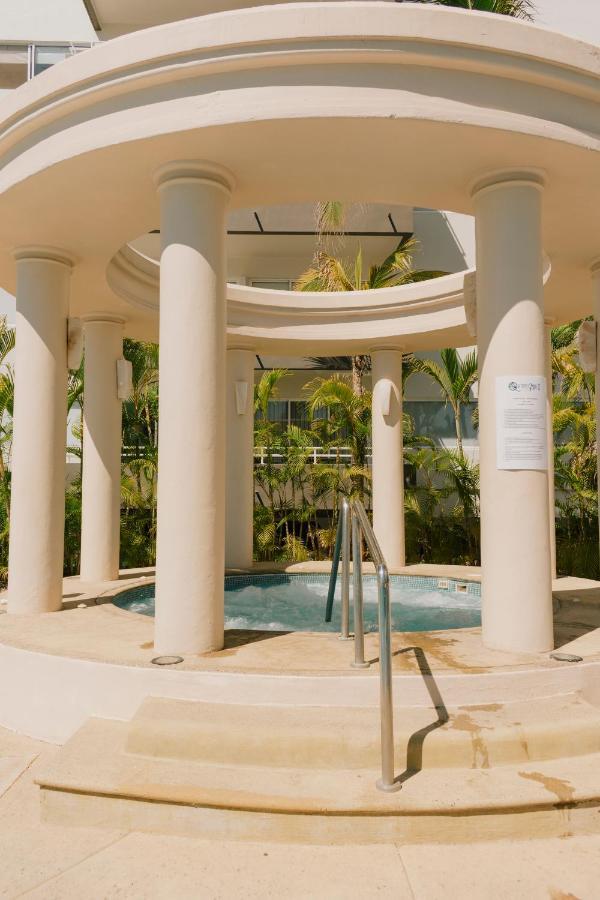 Apartment A Pie De Playa Con Alberca Jacuzzi Vista Al Mar Mazatlan