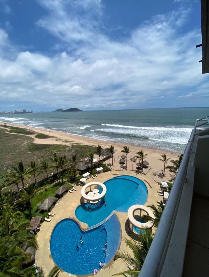 A Pie De Playa Con Alberca Jacuzzi Vista Al Mar Mazatlan