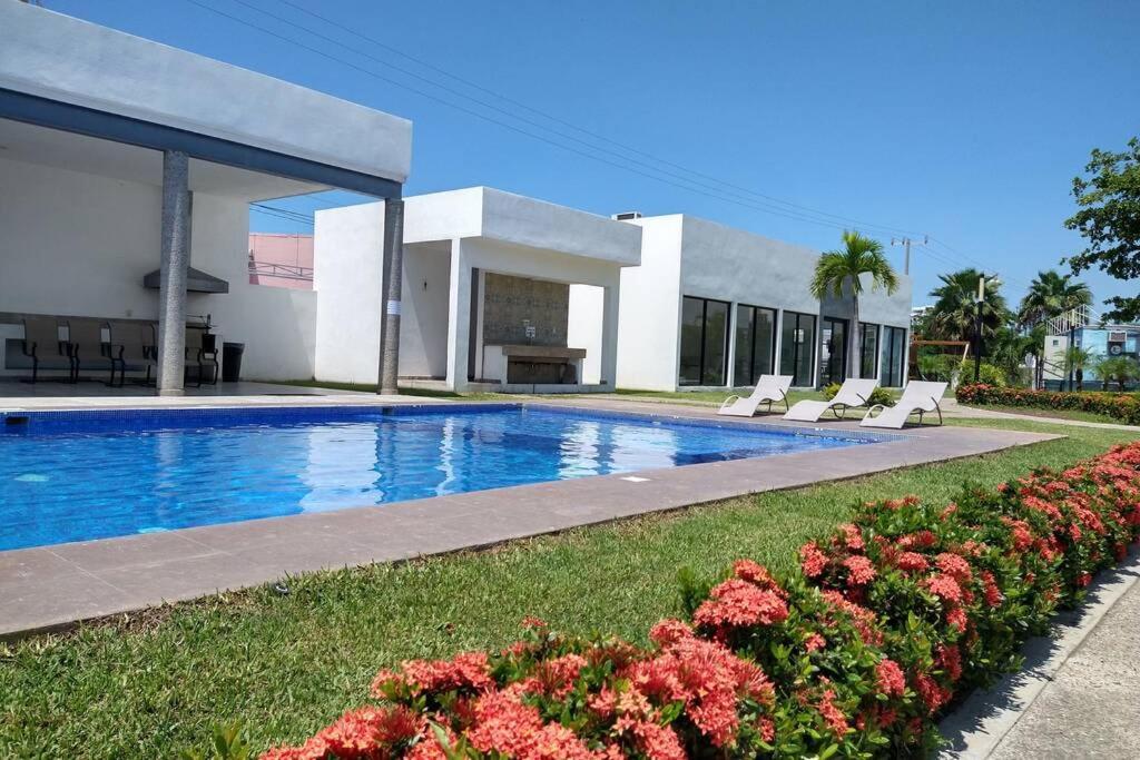 Amplio, Hermoso, Cómodo Depa En * Mazatlán