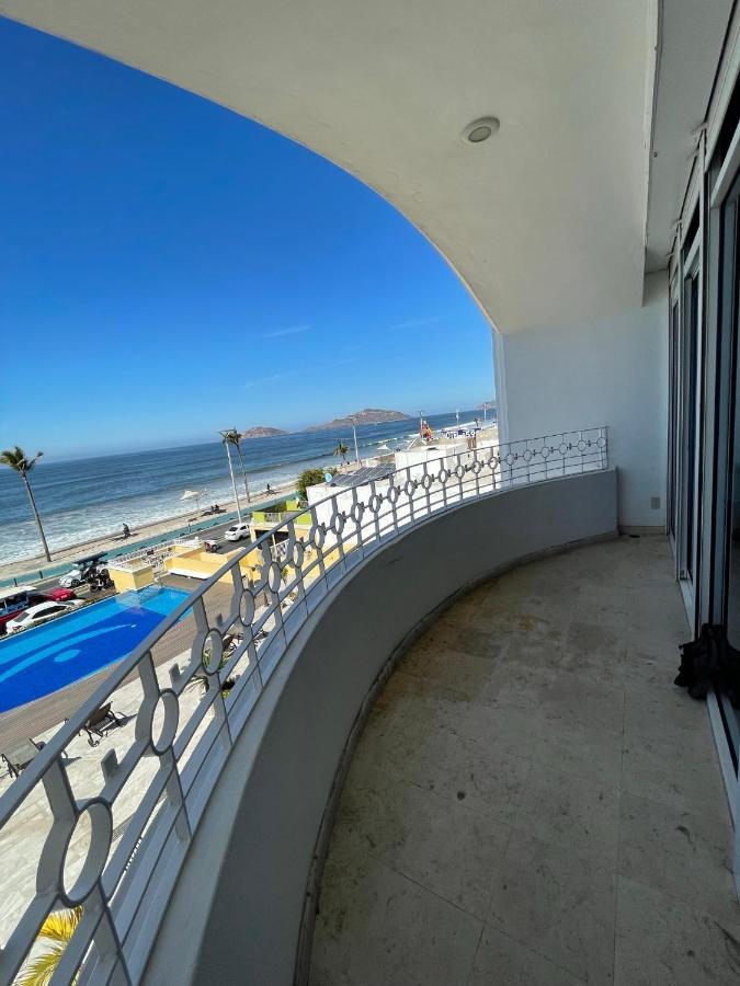 Departamento En Torre Miramar, Malecon De Apartamento