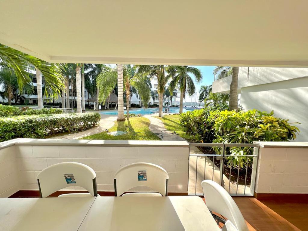 Costa Veleros Marina 101 Apartment