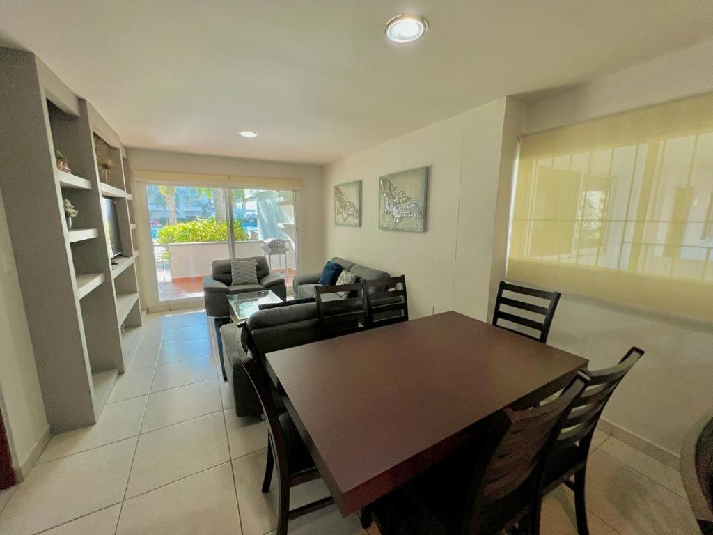 Apartment Costa Veleros Marina 101