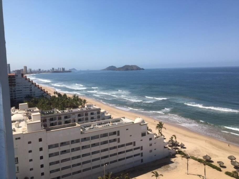 Apartment Beautiful 3 Bedroom, Fully Furnished, On The