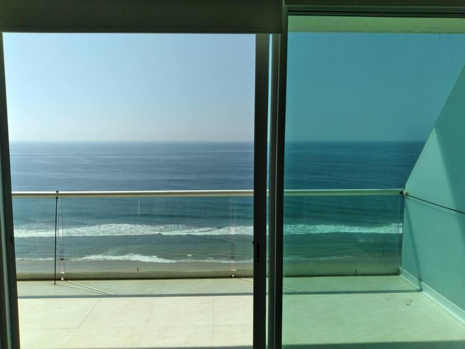 Beautiful 3 Bedroom, Fully Furnished, On The *