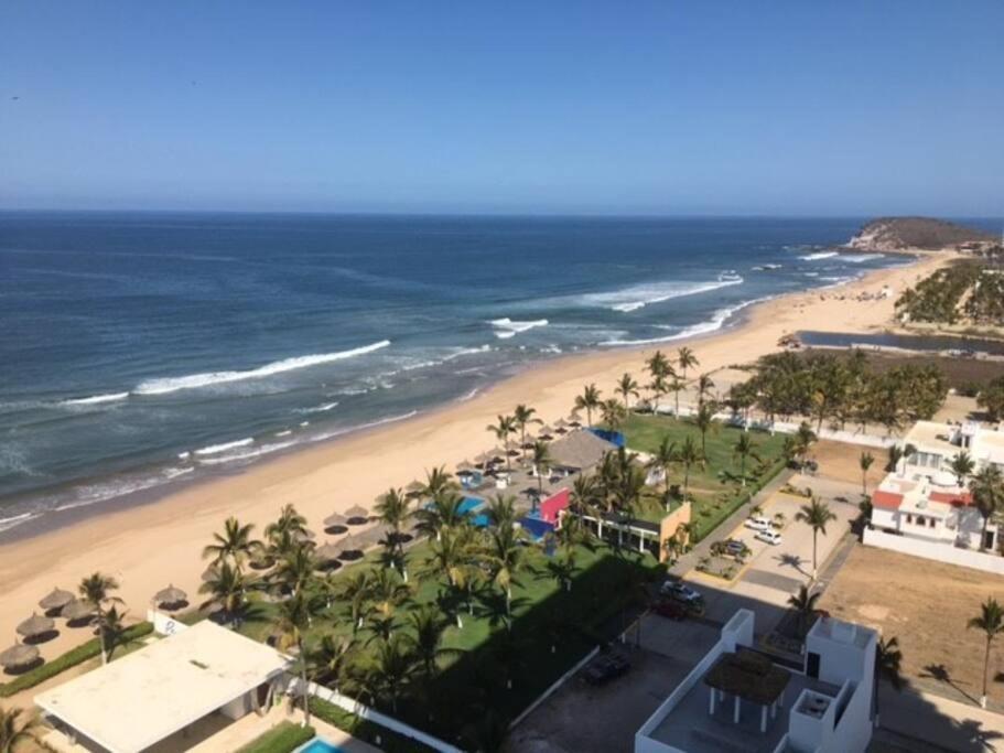 Beautiful 3 Bedroom, Fully Furnished, On The Mazatlan