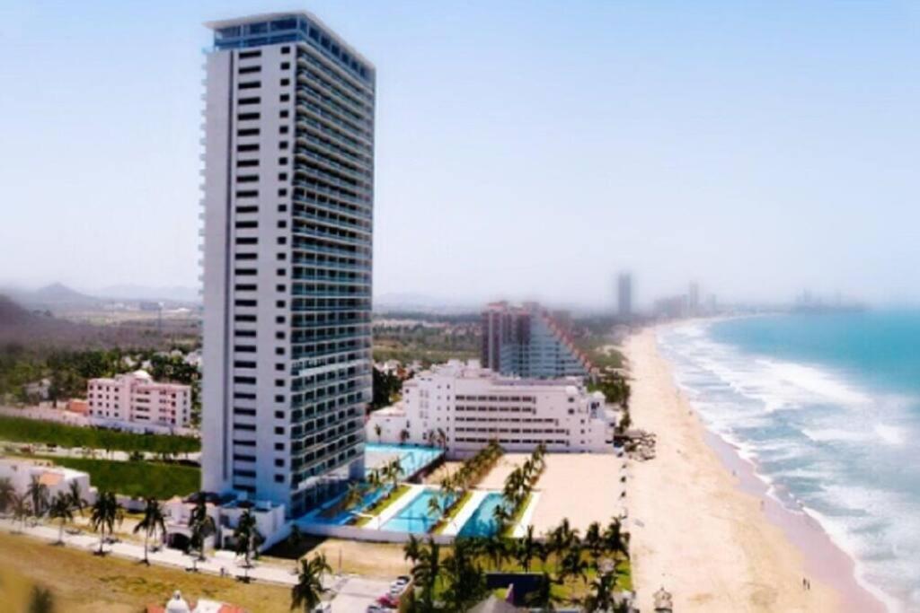 Beautiful 3 Bedroom, Fully Furnished, On The Apartment Mazatlan