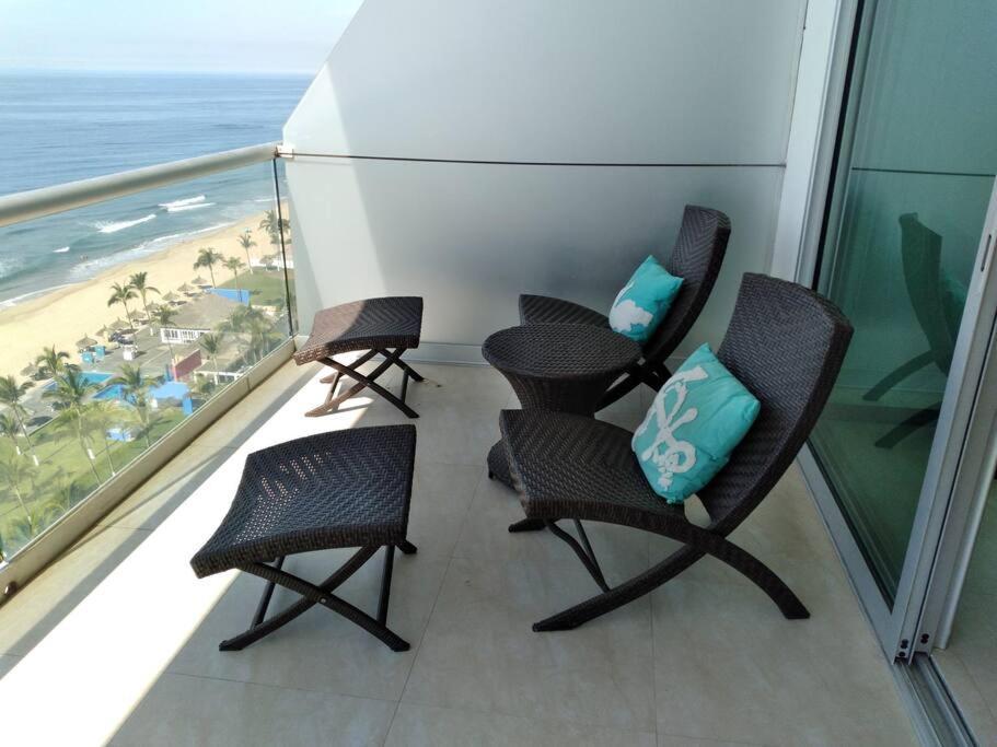 Apartment Beautiful 3 Bedroom, Fully Furnished, On The *