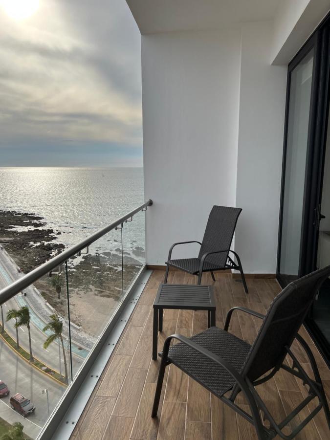 Apartamento Malecón Vista Al Mar Alberca Infinity Jacuzzi Gym *